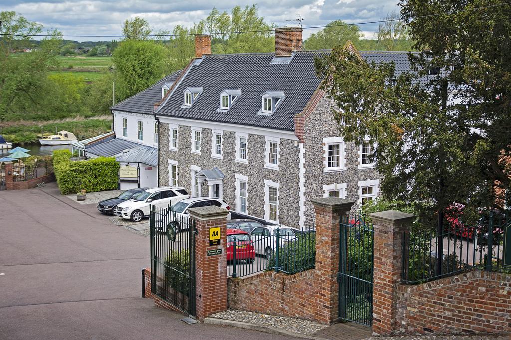 Waveney House Hotel Beccles Extérieur photo