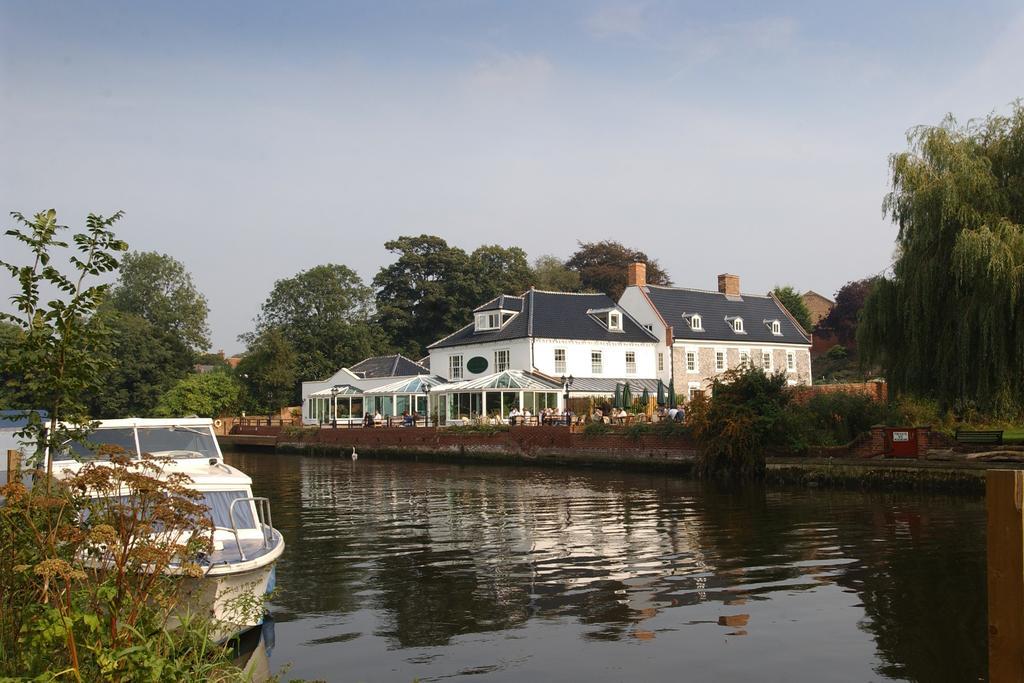 Waveney House Hotel Beccles Extérieur photo